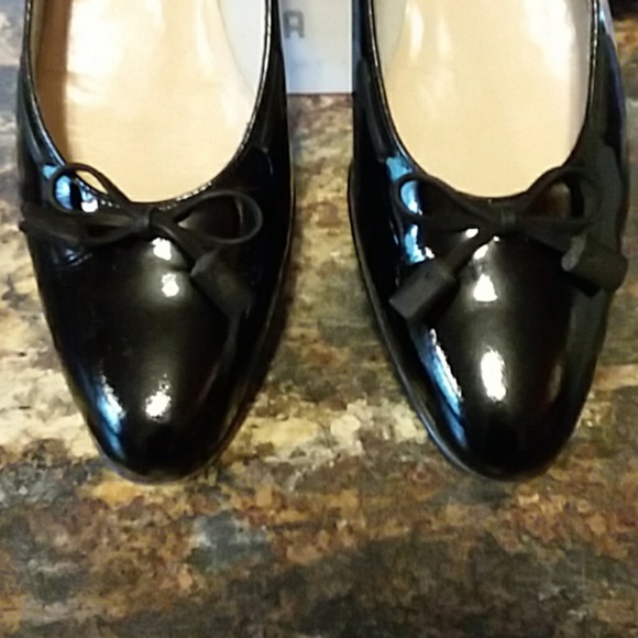 🎈Salvatore ferragamo black patent bow tie whips - Picture 2 of 8